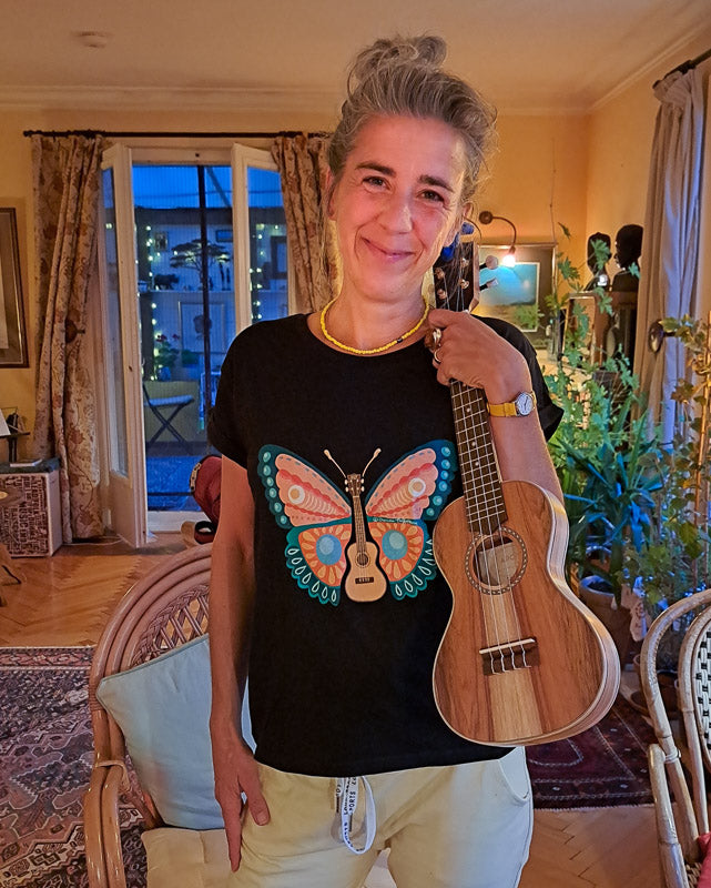 Ukulele Damen T-Shirt - "Ukulele-Schmetterling"
