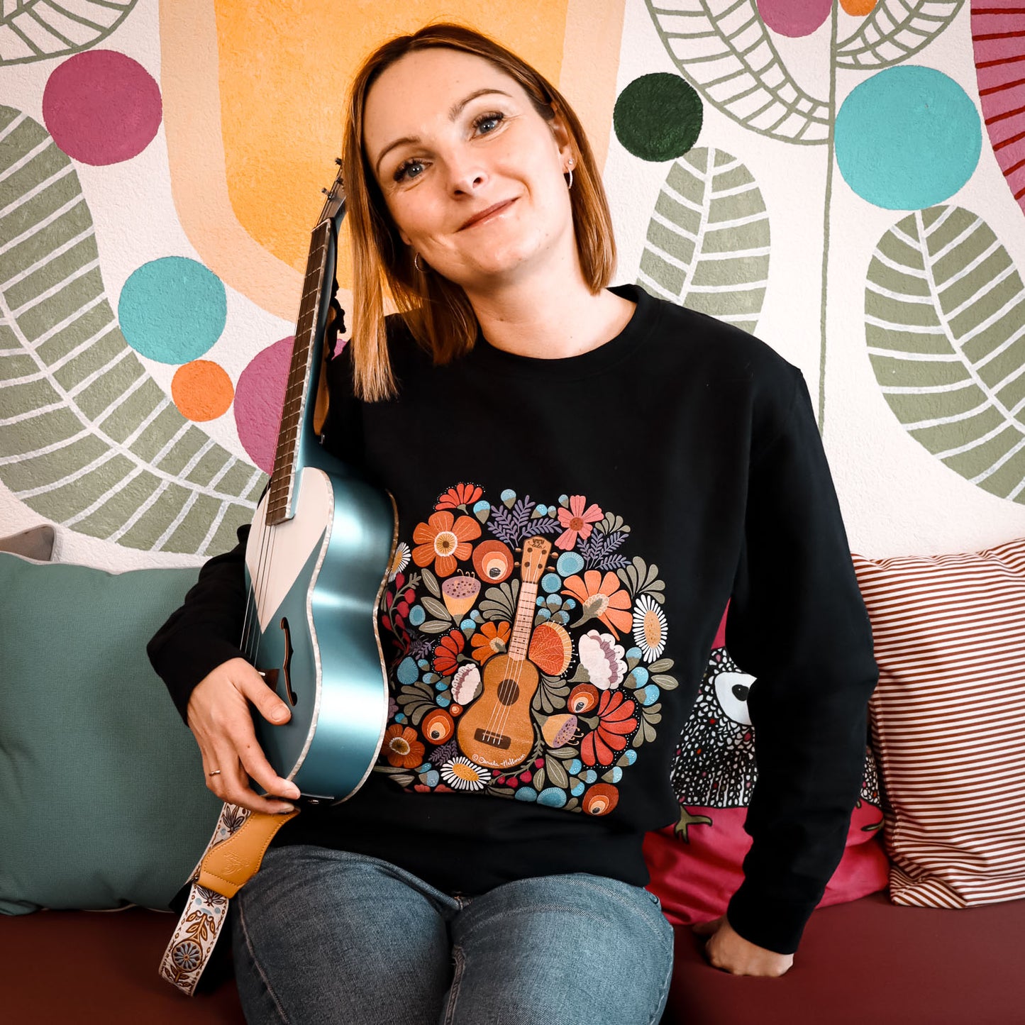 Ukulele Sweatshirt Unisex - Ukulele im Blumenmeer