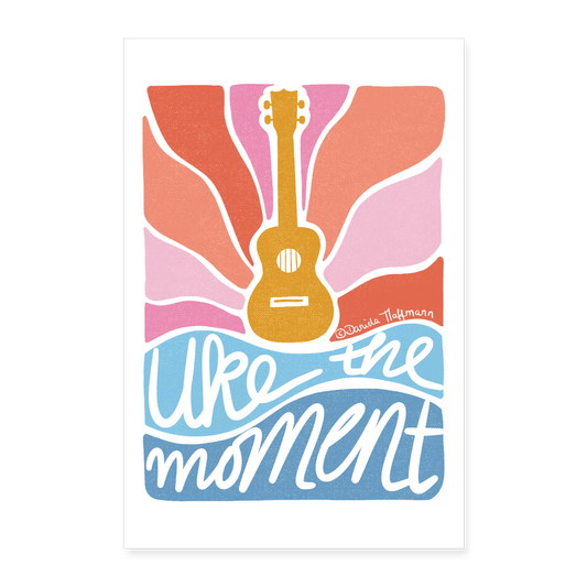 Ukulele-Poster 40x60 cm - "Uke the moment" - Weiß
