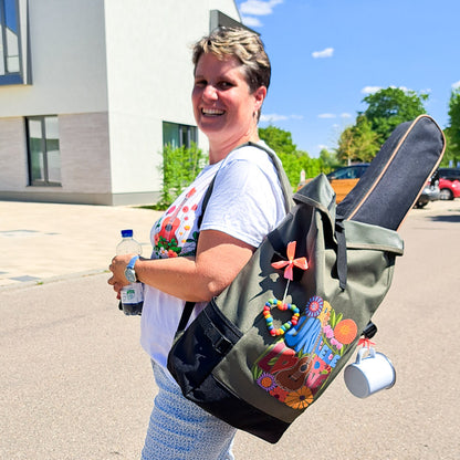 Ukulele Rolltop Rucksack "Ukulele im Blumenmeer"