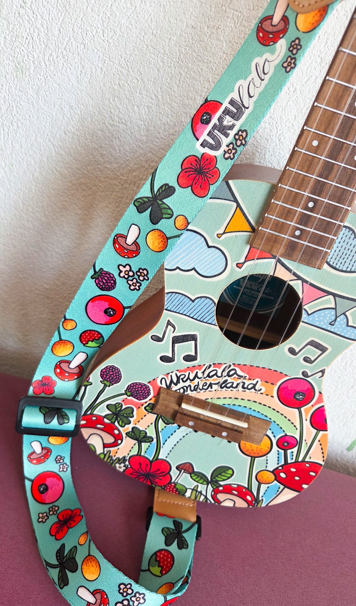 Muttertag Special: Ukulele + Gurt + Starter-Paket