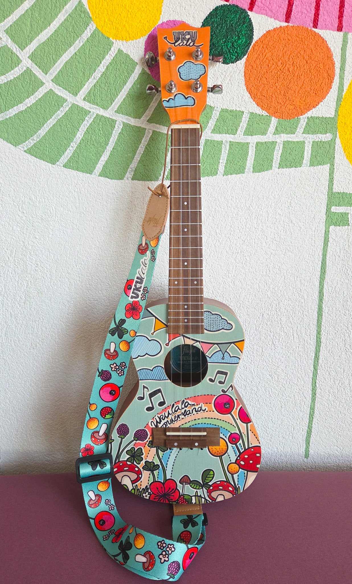 Muttertag Special: Ukulele + Gurt + Starter-Paket