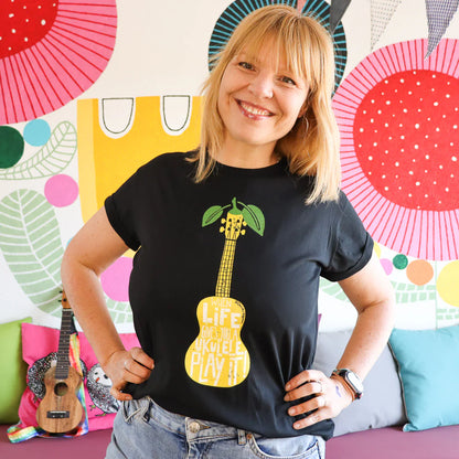 Damen Premium T-Shirt - "When life gives you a Ukulele - Play it!"