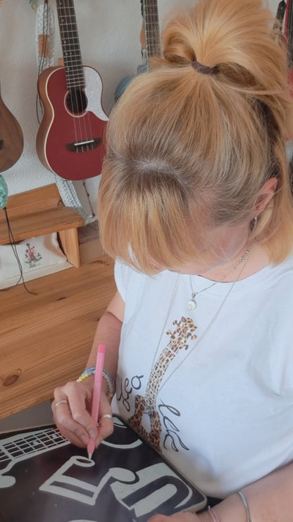 Damen Premium T-Shirt - "Coffee & Ukulele"