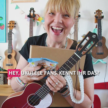 Ukulele Rolltop Rucksack "Ukulele im Blumenmeer"