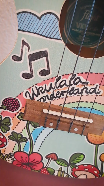 "UKUlala Wonderland" Konzert-Ukulele aus der Art Serie von Flight
